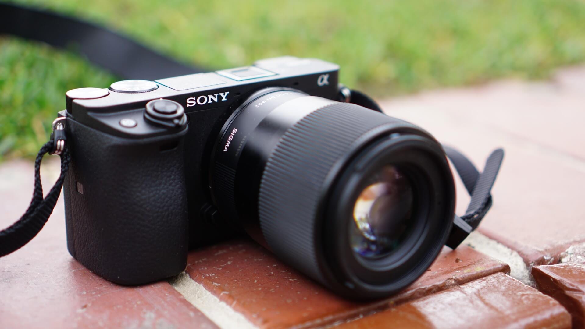 Sony A6400 Review: An Affordable APS-C Mirrorless Camera | | WOWLYST.COM